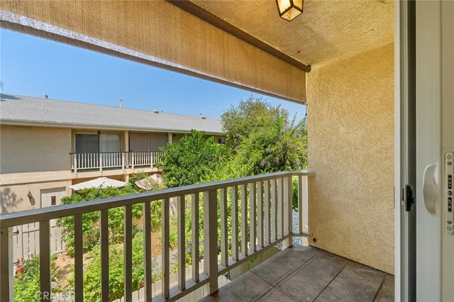 $670,000 | 18411 Strathern Street, Unit 1, Reseda, CA 91335