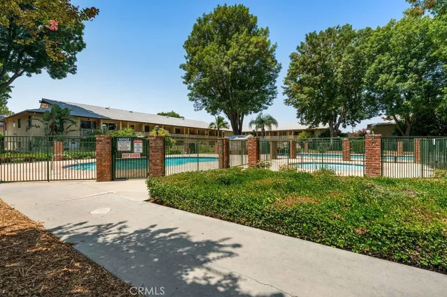 $670,000 | 18411 Strathern Street, Unit 1, Reseda, CA 91335