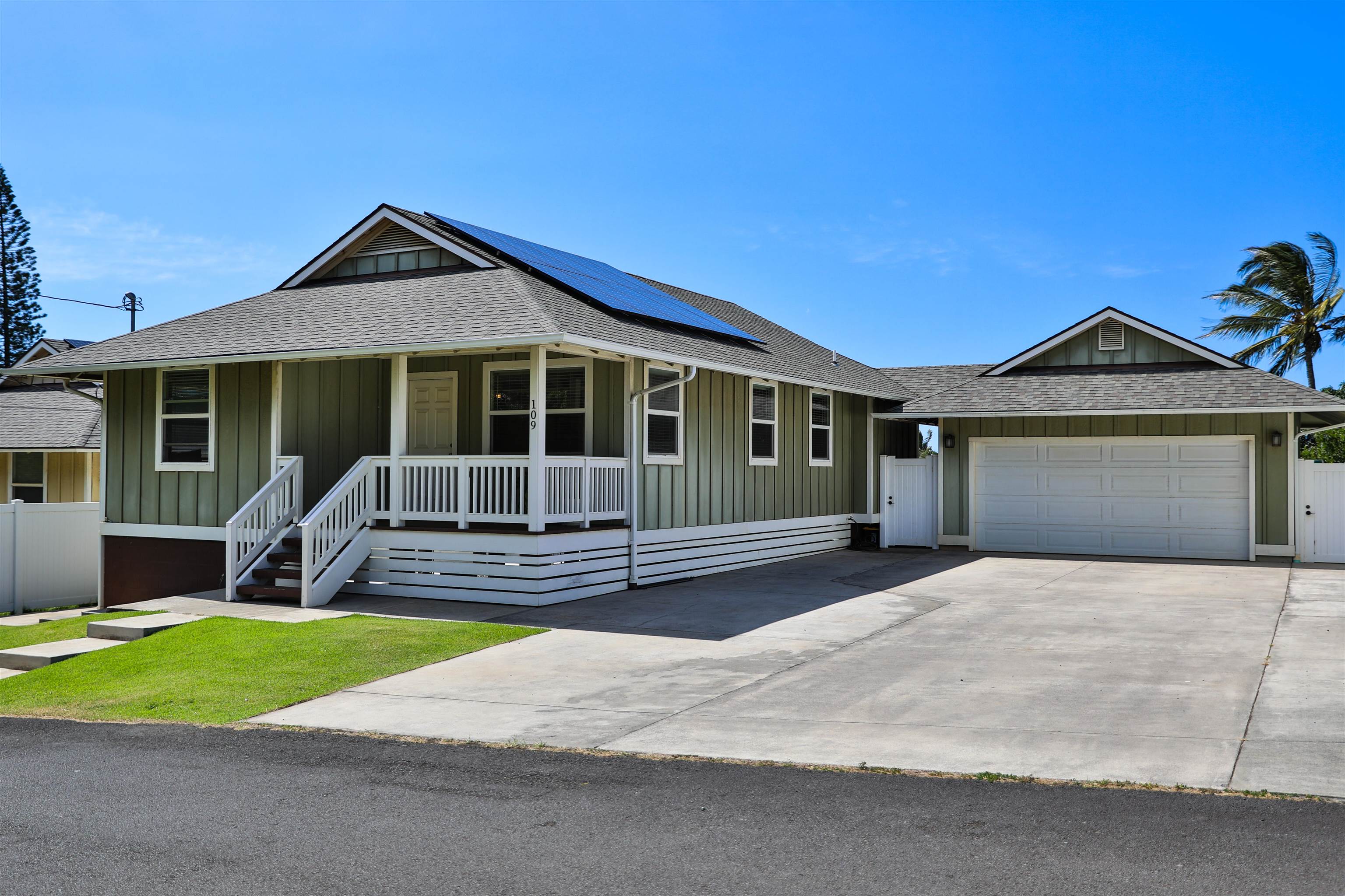 109 Kulolio Street Haiku, HI 96708 - Photo 1 of 46 Gallery Image 1