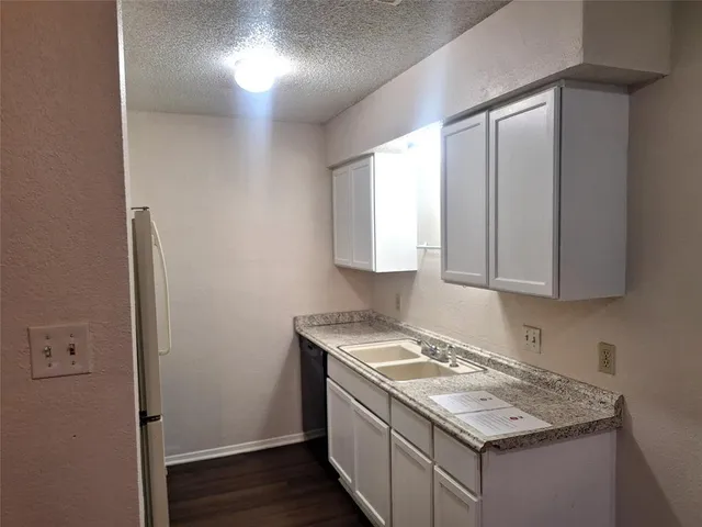 $1,590 | 7045 Crosstimbers Lane, North Richland Hills, TX 76182