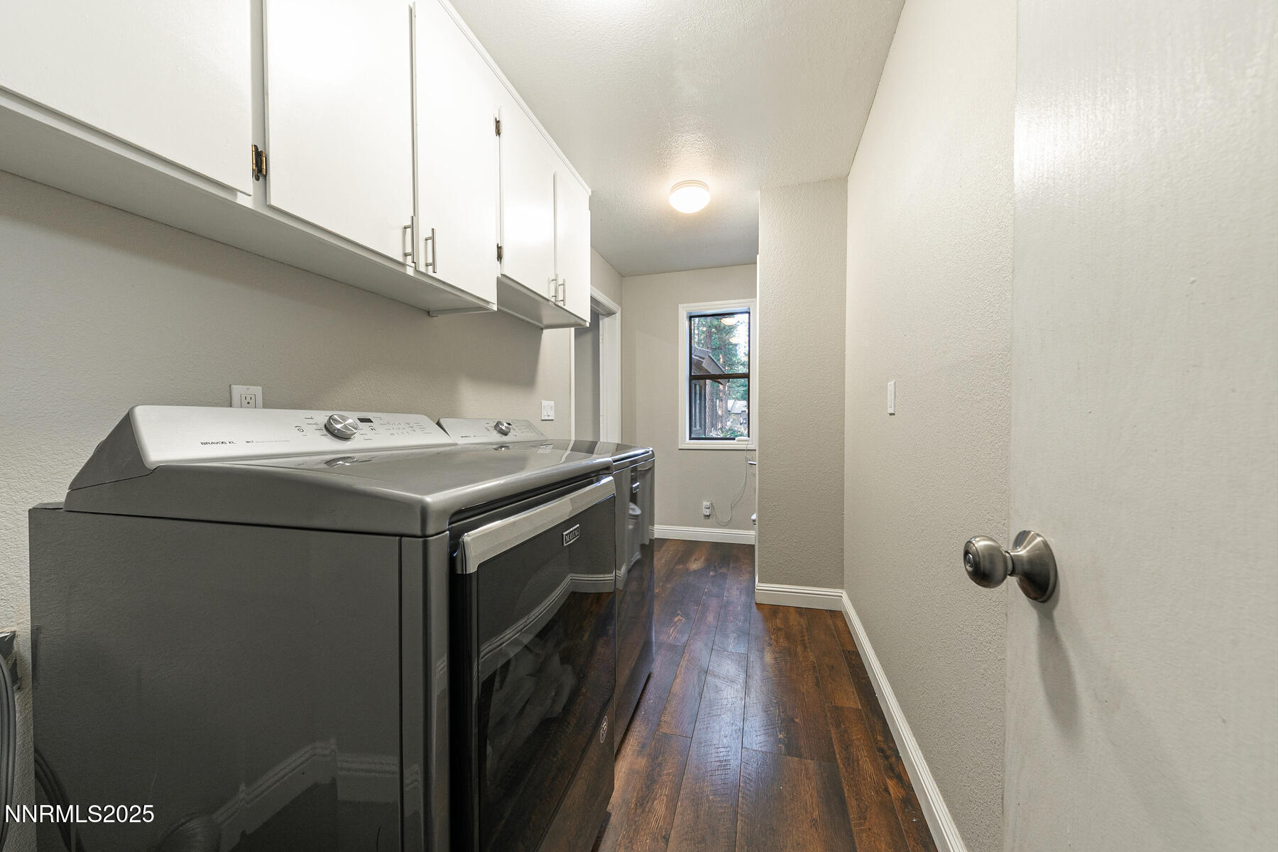 25 Winterberry Court Reno, NV 89511 - Photo 13 of 31 a utility room with dryer and washer