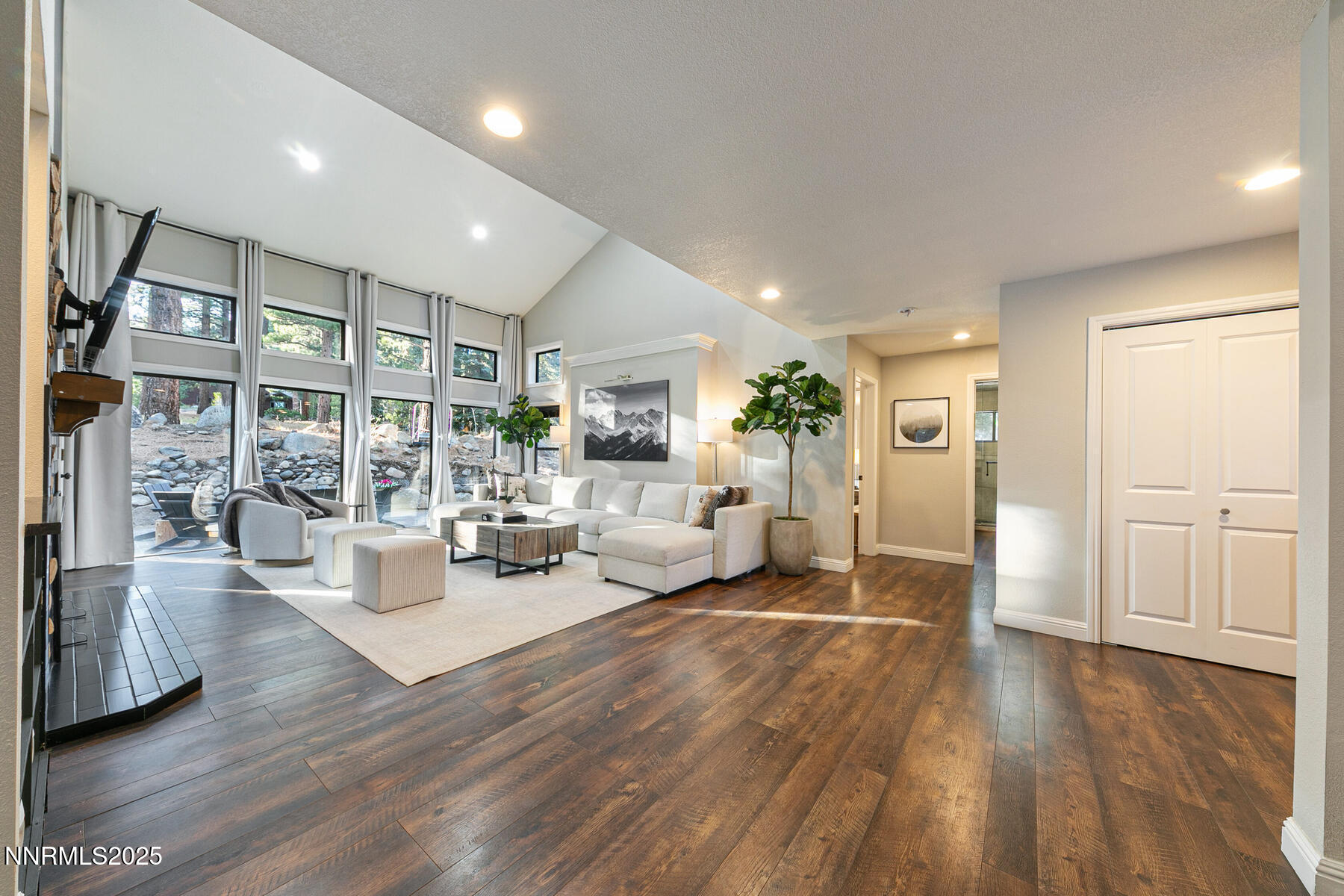25 Winterberry Court Reno, NV 89511 - Photo 14 of 31 a living room with furniture and wooden floor