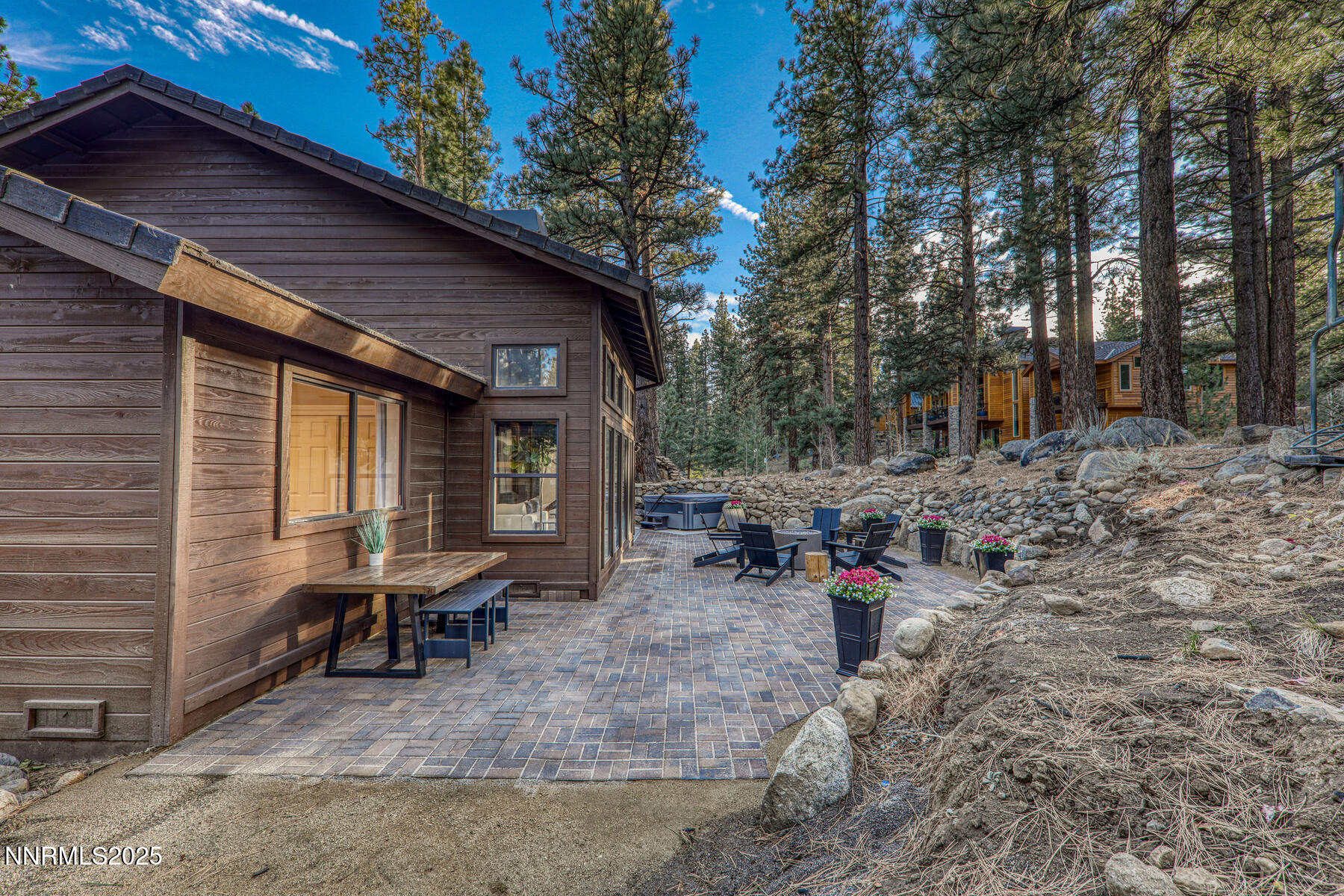 25 Winterberry Court Reno, NV 89511 - Photo 27 of 31 a view of a house with backyard and sitting area