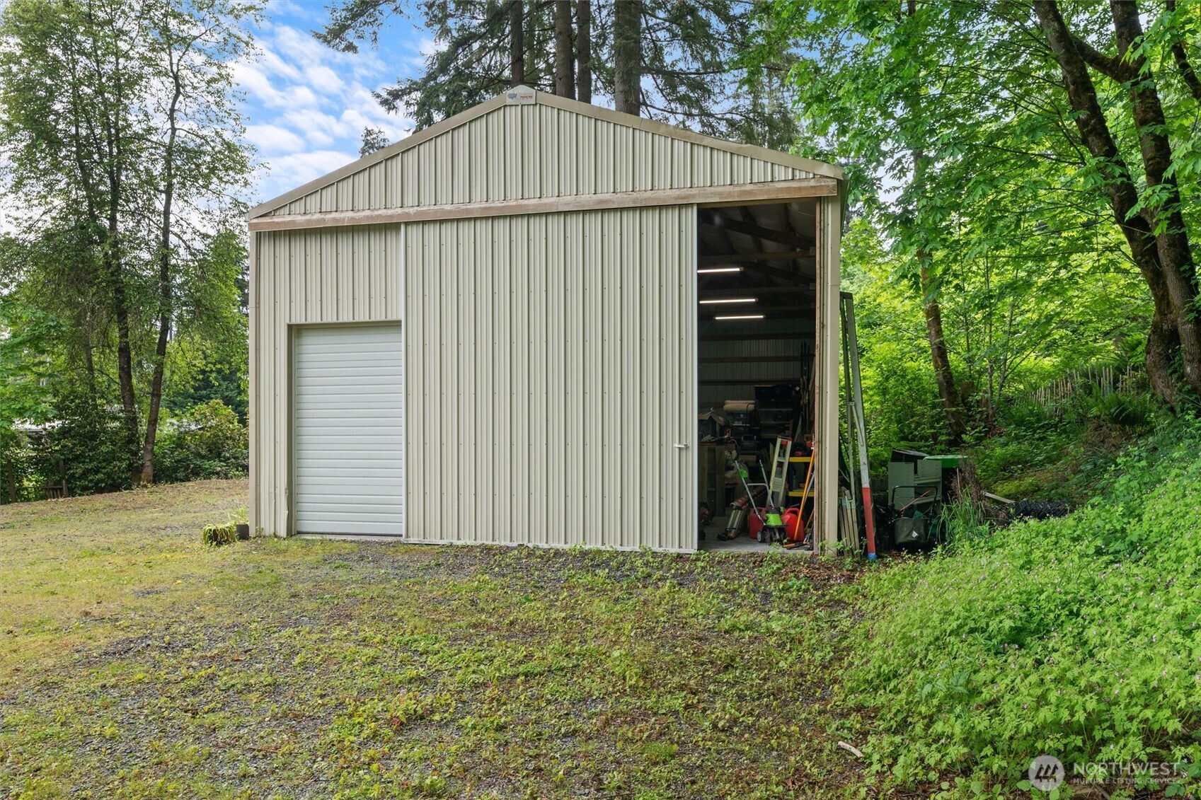 16100 Southeast 113th Place Renton, WA 98059 - Photo 37 of 40 a view of outdoor space and yard