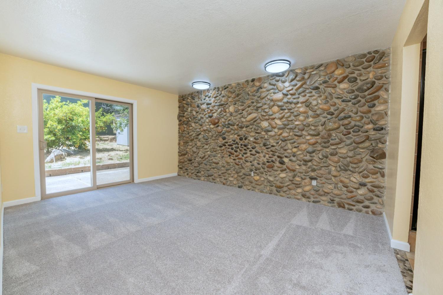 47517 Road 200 O'Neals, CA 93645 - Photo 21 of 54 a view of empty room with window