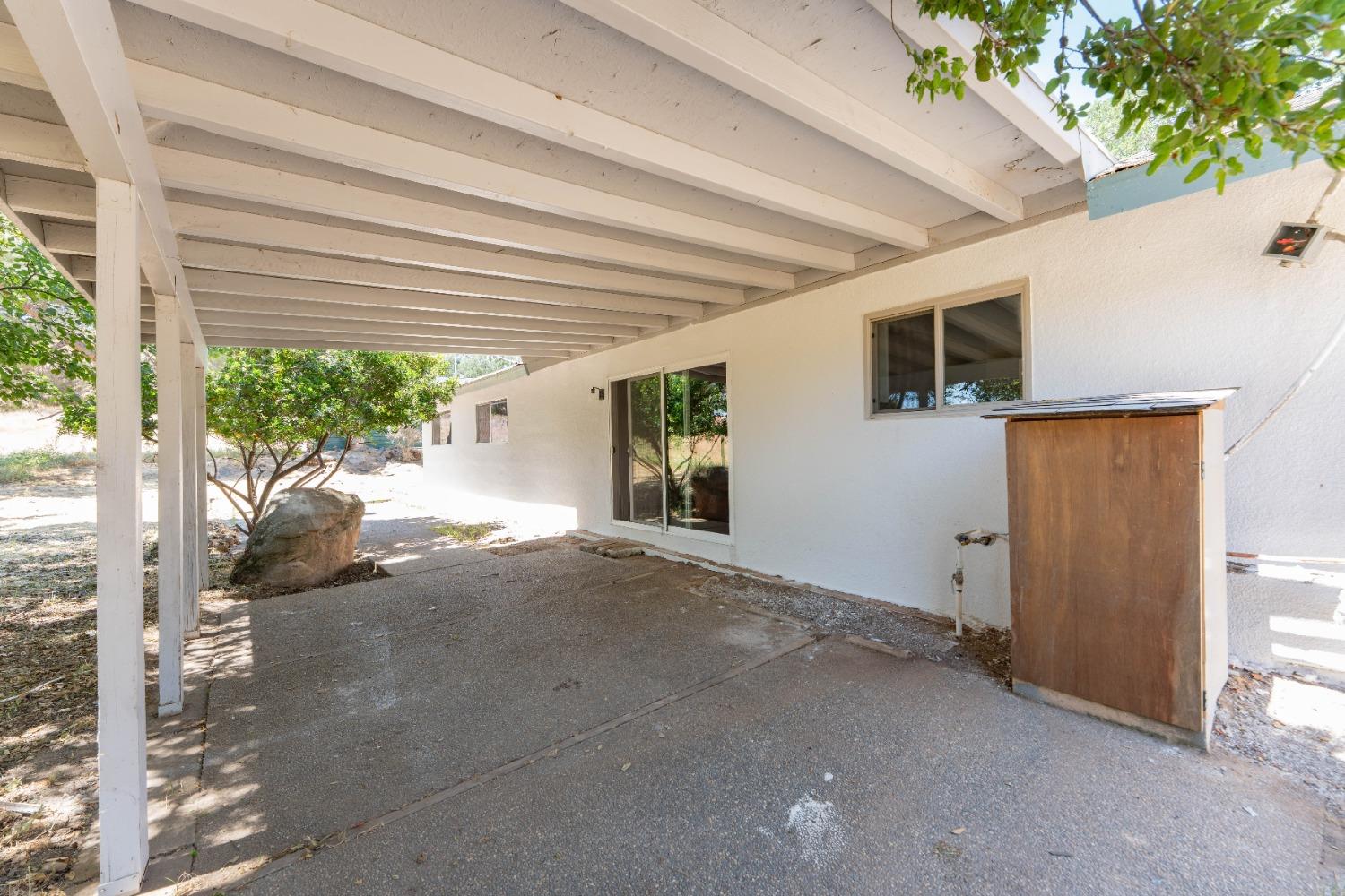 47517 Road 200 O'Neals, CA 93645 - Photo 35 of 54 a view of a porch