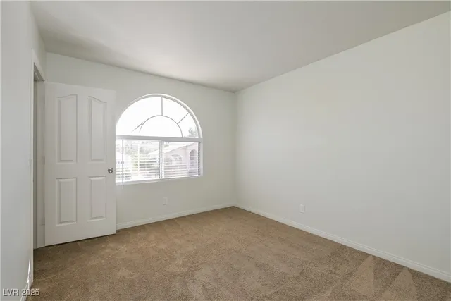 $2,261 | 8906 Chapman Point, Las Vegas, NV 89129