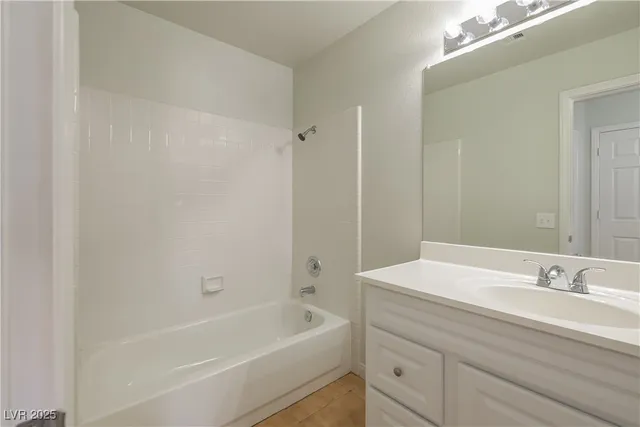 $2,261 | 8906 Chapman Point, Las Vegas, NV 89129