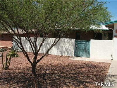 7533 North Oldfather Road Tucson, AZ 85741 - Photo 2 of 9