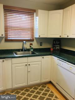 209 Daffodil Road Glen Burnie, MD 21060 - Photo 7 of 19
