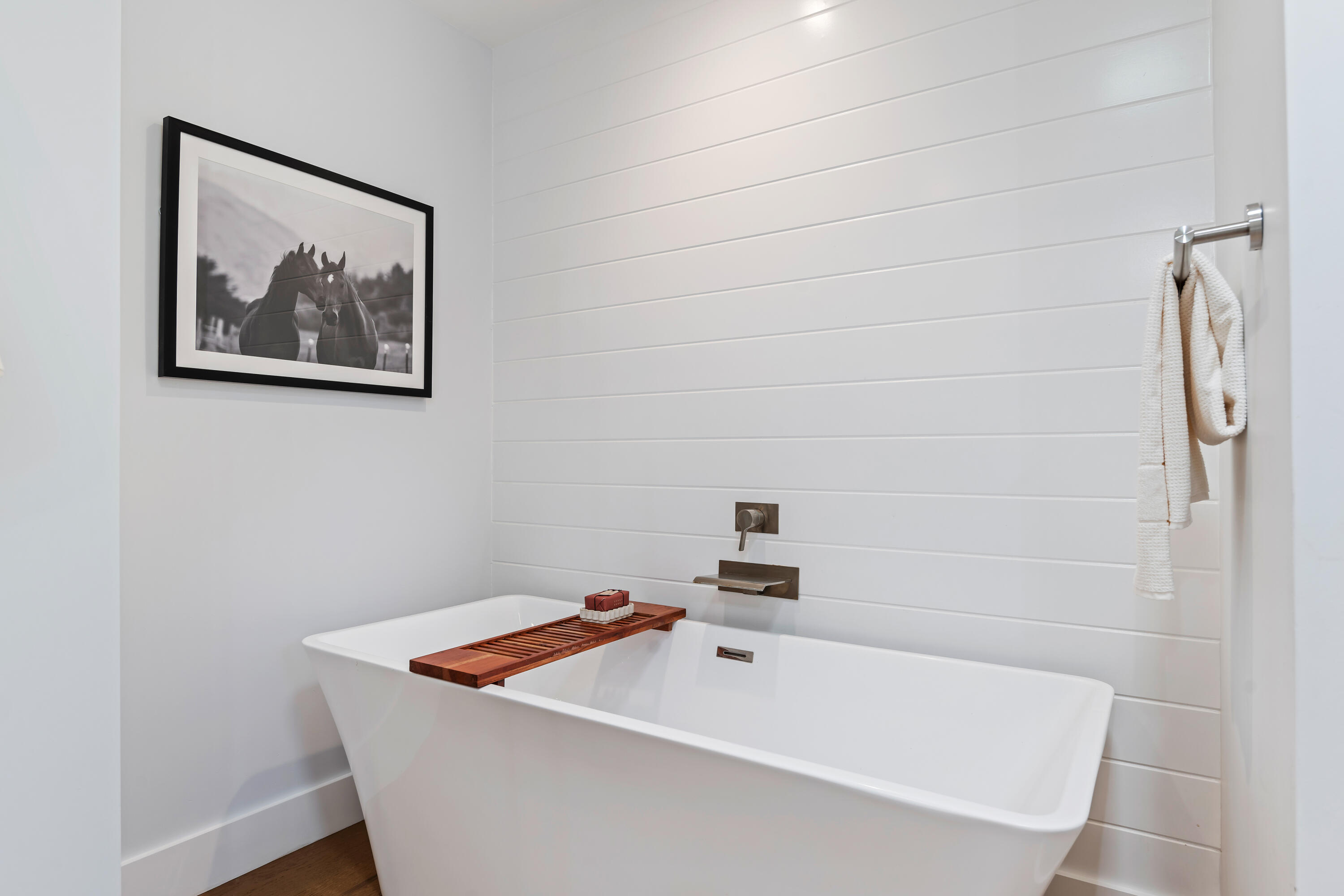 360 Arboleda Road Santa Barbara, CA 93110 - Photo 15 of 33 Primary Bathroom