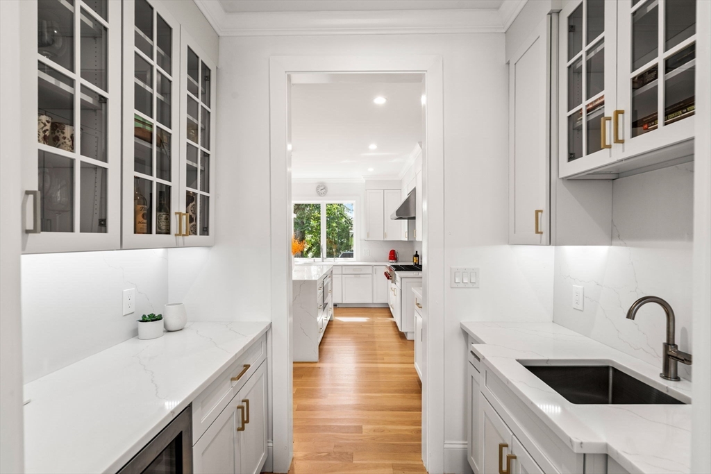 39 Donna Road Needham, MA 02494 - Photo 19 of 42