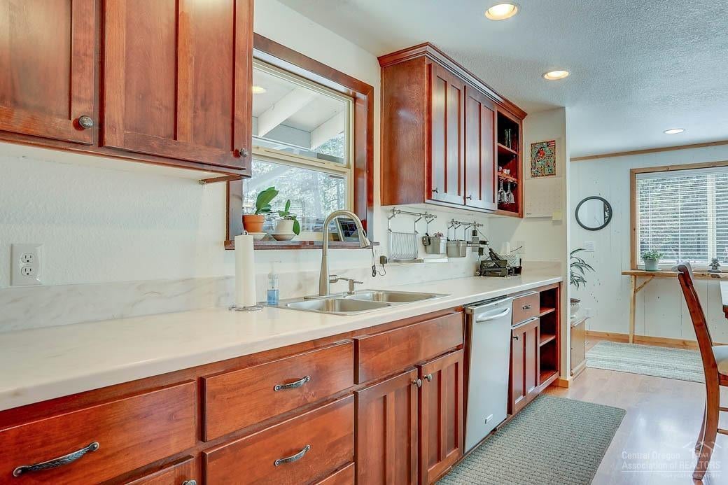 55630 Snow Goose Road Bend, OR 97707 - Photo 7 of 25 Gallery Image 7