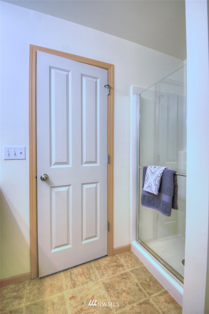 4367 Roxanna Loop Southeast Lacey, WA 98503 - Photo 14 of 19 Gallery Image 14
