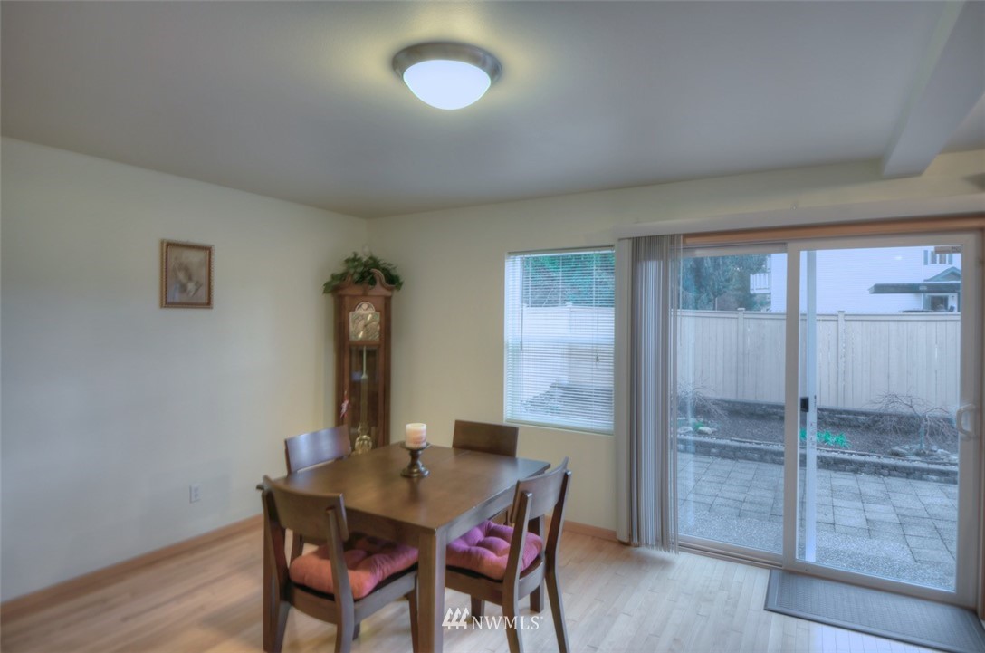 4367 Roxanna Loop Southeast Lacey, WA 98503 - Photo 5 of 19 Gallery Image 5