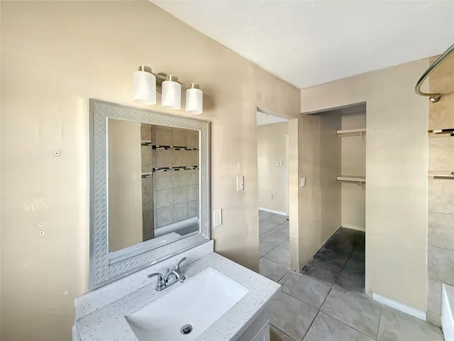 $184,900 | 822 6th Street, Dickinson, TX 77539