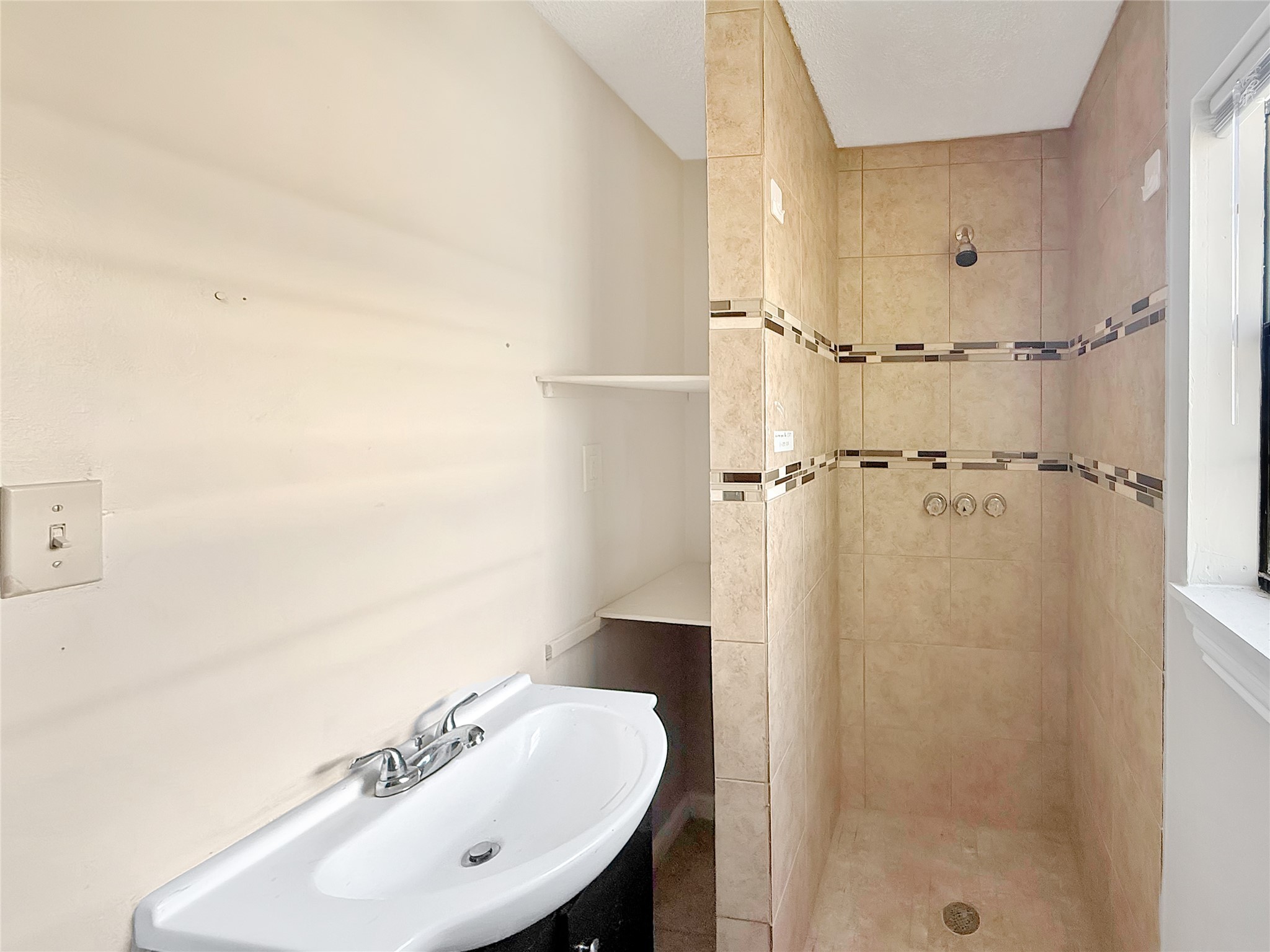 822 6th Street Dickinson, TX 77539 - Photo 18 of 33