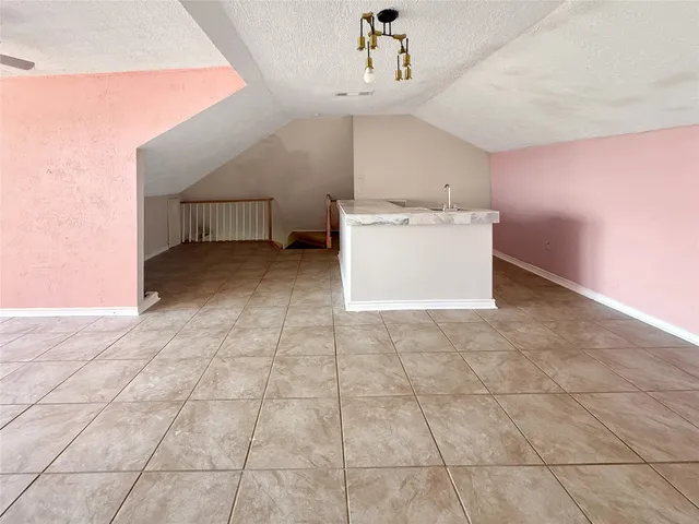 $184,900 | 822 6th Street, Dickinson, TX 77539