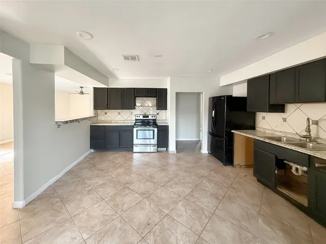 $184,900 | 822 6th Street, Dickinson, TX 77539