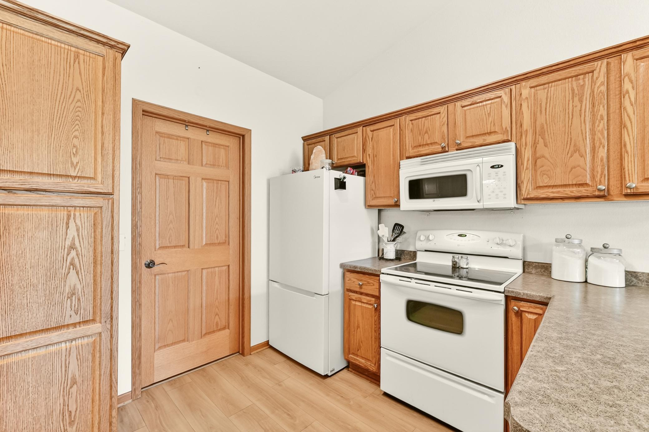 4207 Red Hawk Drive Southeast Rochester, MN 55904 - Photo 12 of 22