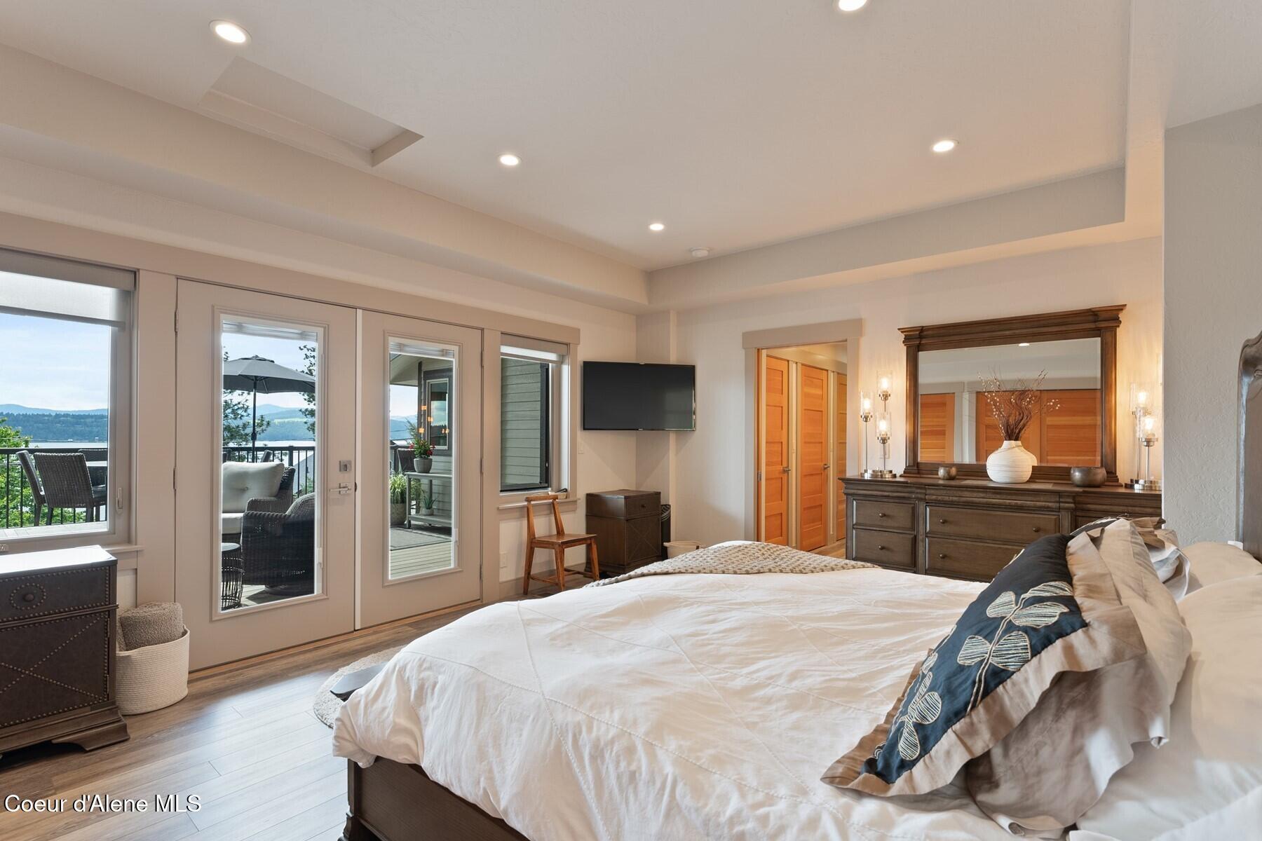 2406 South Silver Beach Road Coeur D'Alene, ID 83814 - Photo 15 of 43 Primary Bedroom