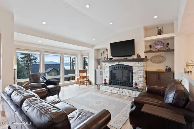 $1,999,700 | 2406 South Silver Beach Road, Coeur D'Alene, ID 83814