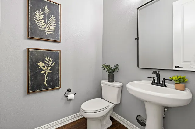 $525,000 | 305 Miracle Rose Way, Liberty Hill, TX 78642