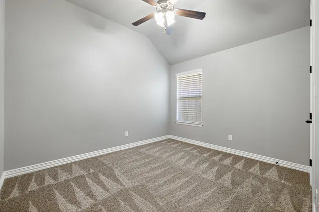 $525,000 | 305 Miracle Rose Way, Liberty Hill, TX 78642