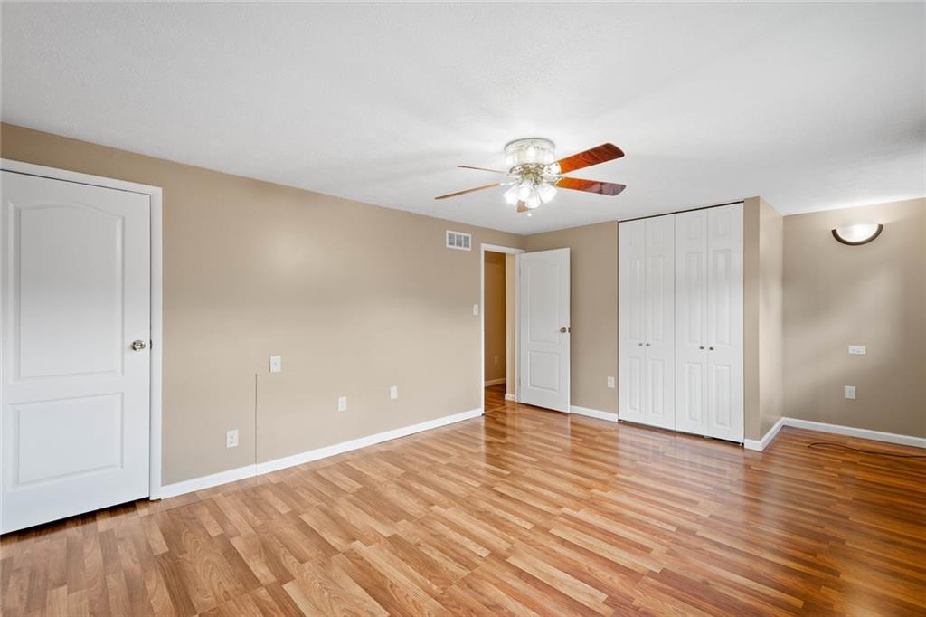3125 Laurel Ridge Circle Bridgeville, PA 15017 - Photo 18 of 35