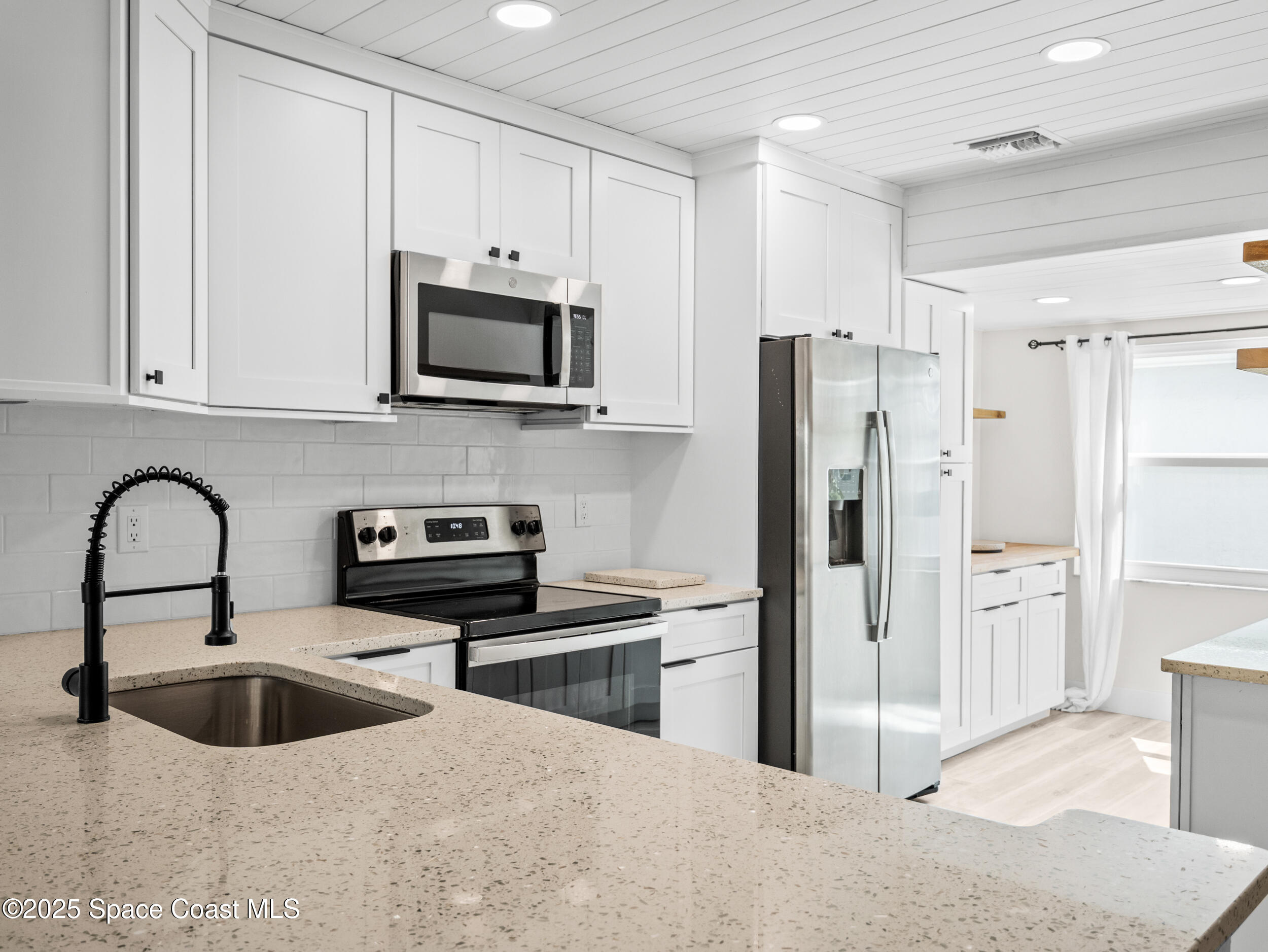 290 Paradise Boulevard, Unit 68 Indialantic, FL 32903 - Photo 10 of 37 p1124286