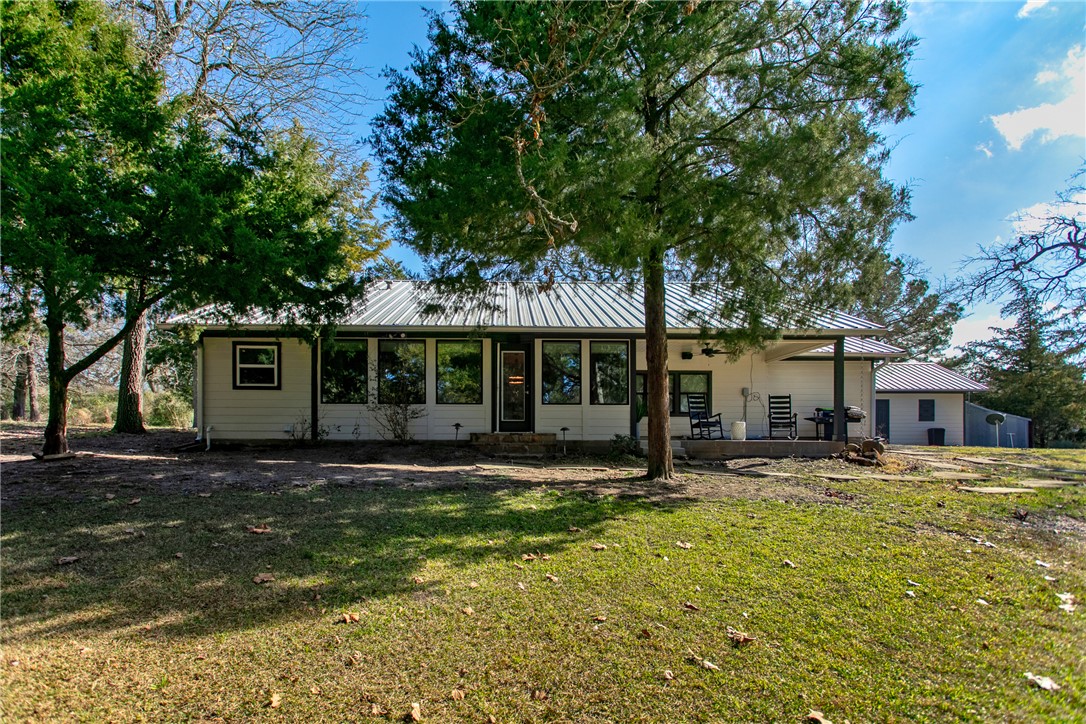 11092 Riley Green Road Franklin, TX 77856 - Photo 2 of 32 Ranch-style house with a front yard