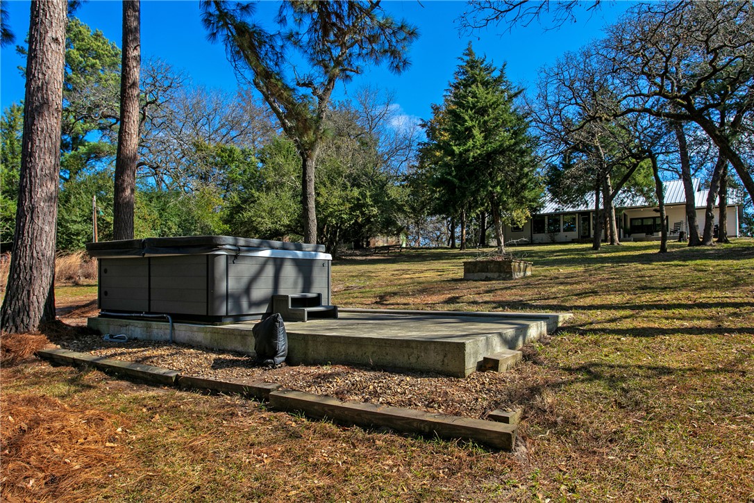 11092 Riley Green Road Franklin, TX 77856 - Photo 24 of 32 View of yard
