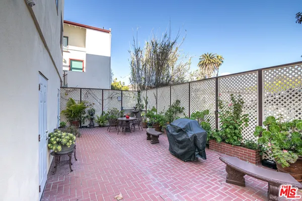 $4,695 | 2423 4th Street, Unit 5, Santa Monica, CA 90405