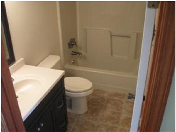 136 Arcadia Boulevard Springfield, MA 01118 - Photo 5 of 8