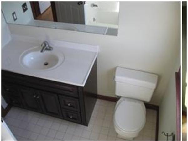 136 Arcadia Boulevard Springfield, MA 01118 - Photo 8 of 8