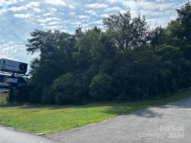 $685,000 | 6022 Wilkinson Boulevard, Belmont, NC 28012