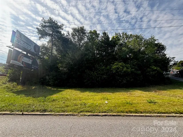 $685,000 | 6022 Wilkinson Boulevard, Belmont, NC 28012