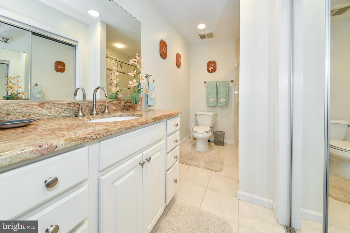 7235 Reservoir Road Springfield, VA 22150 - Photo 17 of 30 Bath (Master)