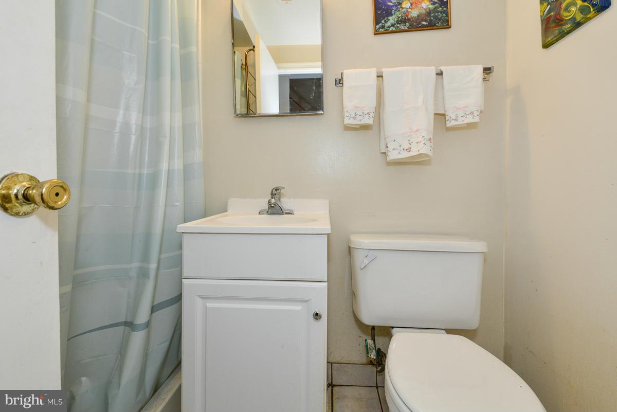 7235 Reservoir Road Springfield, VA 22150 - Photo 21 of 30 Bath