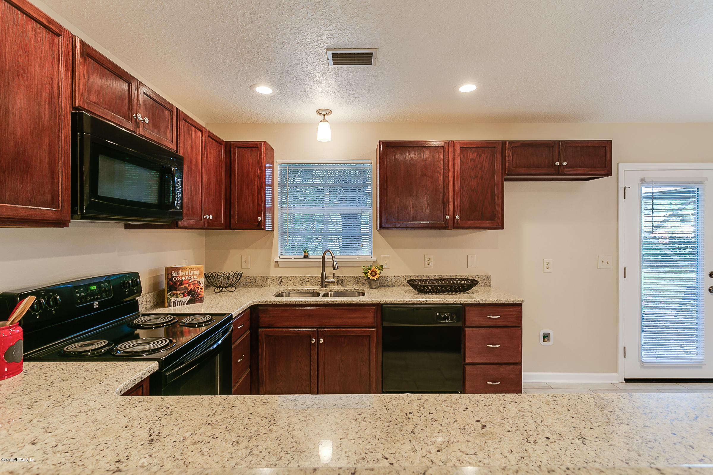 2090 Cornell Road Middleburg, FL 32068 - Photo 9 of 25 Kitchen View 2 (1)