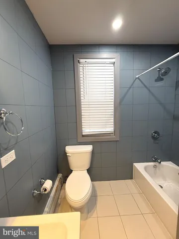 $1,400 | 67 Washington Street, Port Carbon, PA 17965