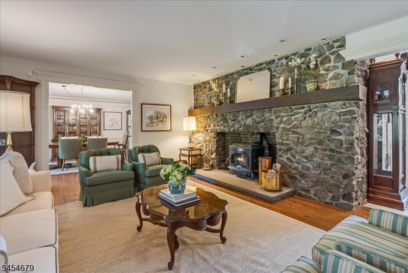 123 Lake Road Far Hills, NJ 07931 - Photo 9 of 28 Gallery Image 9