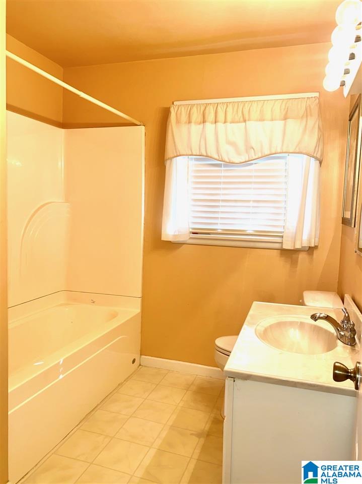 864 McCary Street Southwest Birmingham, AL 35211 - Photo 4 of 6