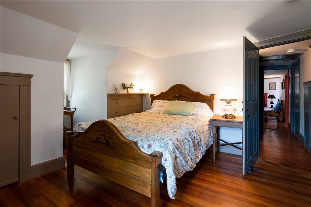 212 Great Road North Smithfield, RI 02896 - Photo 23 of 37