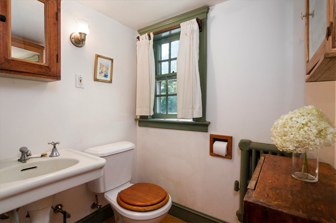 212 Great Road North Smithfield, RI 02896 - Photo 26 of 37