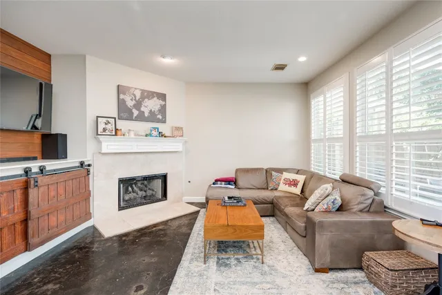 $4,800 | 2729 Kinney Oaks Court, Austin, TX 78704