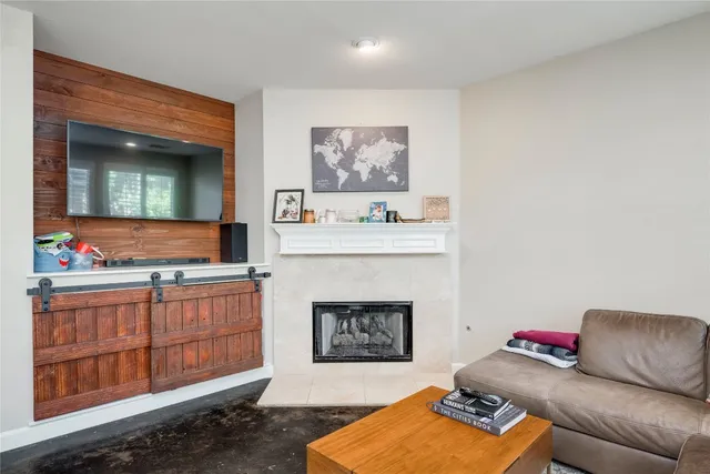 $4,800 | 2729 Kinney Oaks Court, Austin, TX 78704