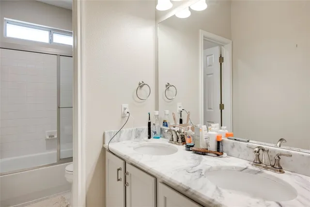 $4,800 | 2729 Kinney Oaks Court, Austin, TX 78704