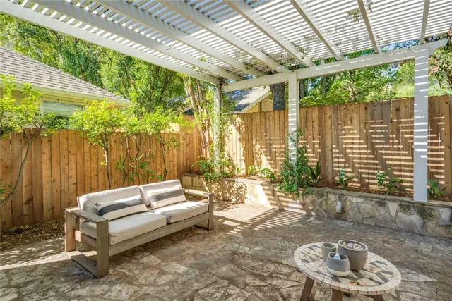 $4,800 | 2729 Kinney Oaks Court, Austin, TX 78704