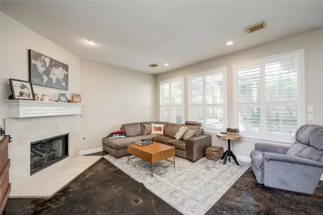 $4,800 | 2729 Kinney Oaks Court, Austin, TX 78704